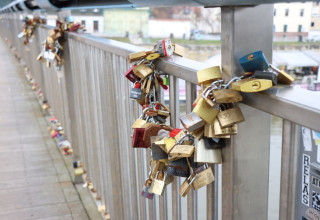 "Kłódki na kładce"