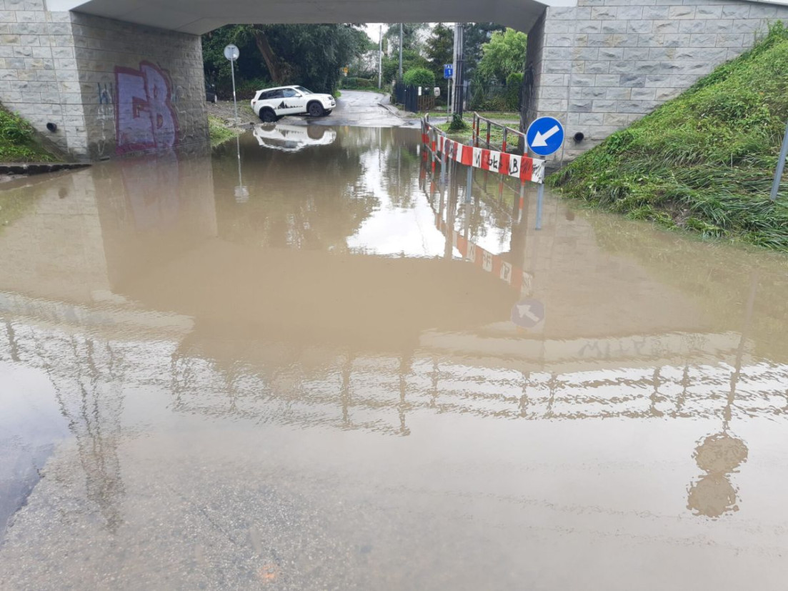 Zbiornik retencyjny jak basen olimpijski w Krakowie. Miasto ogłosiło przetarg