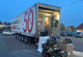 "Mobilna ciężarówka outlet Biedronki w Krakowie"