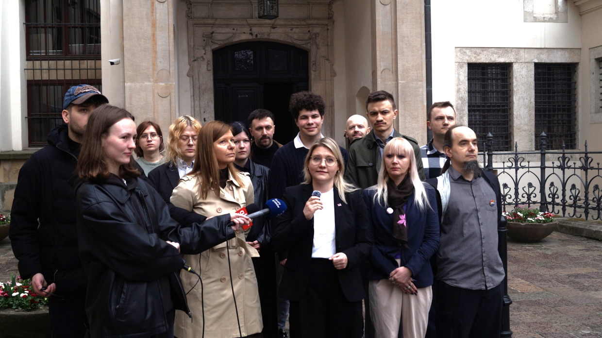 Radna Miasta Krakowa wychodzi z klubu KO i przechodzi do opozycji