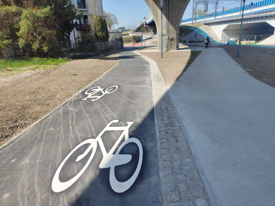 Nowa ścieżka pieszo-rowerowa w Krakowie. Tak wyglądają postępy prac [ZDJĘCIA]