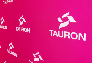 "TAURON"