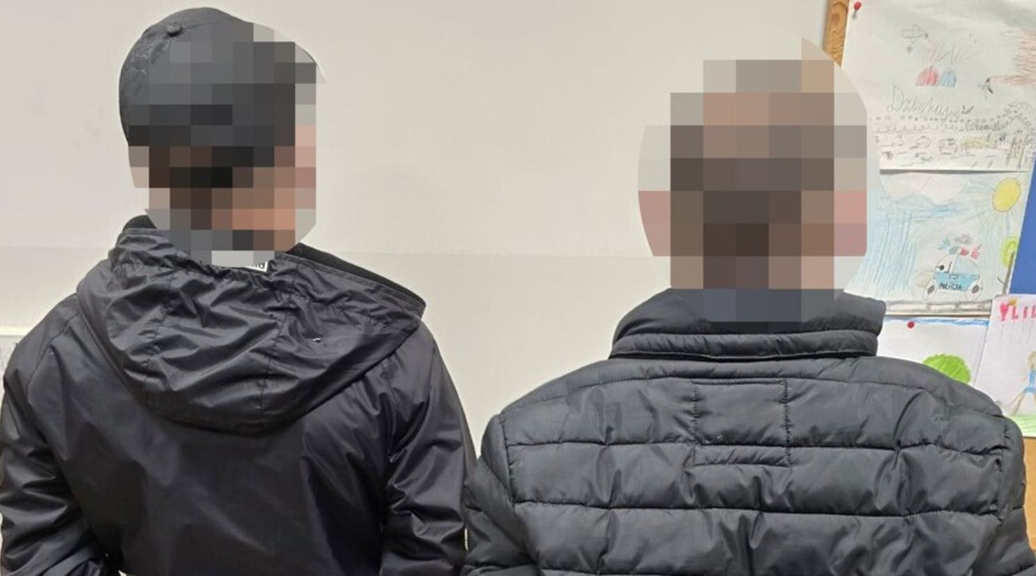 Niecodzienna sytuacja na komisariacie. Wezwał na pomoc znajomego. Ten też był poszukiwany