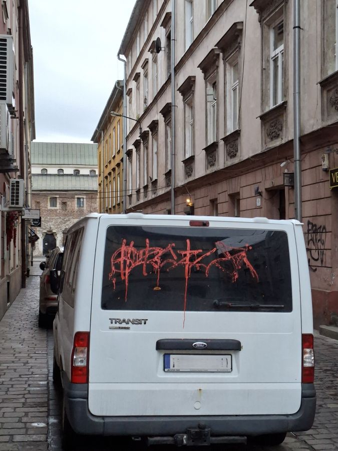 "Zniszczenia zabytków w Krakowie"