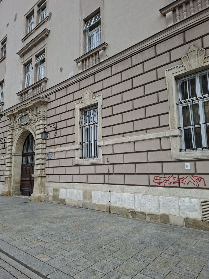 "Zniszczenia zabytków w Krakowie"