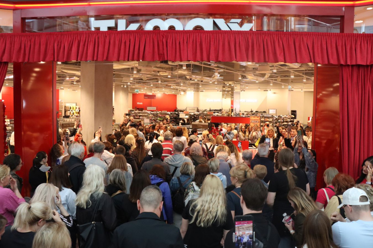 Nowy sklep TK Maxx przyciągnął mieszkańców Krakowa. Tak wyglądało otwarcie [ZDJĘCIA]
