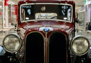 "Wystawa samochodów BMW w Galerii Krakowskiej"