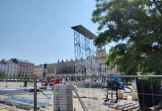 "Zawody wspinaczka Rynek Główny Kraków"