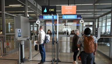 "Straz Graniczna, nowy system odprawy na lotnisku"