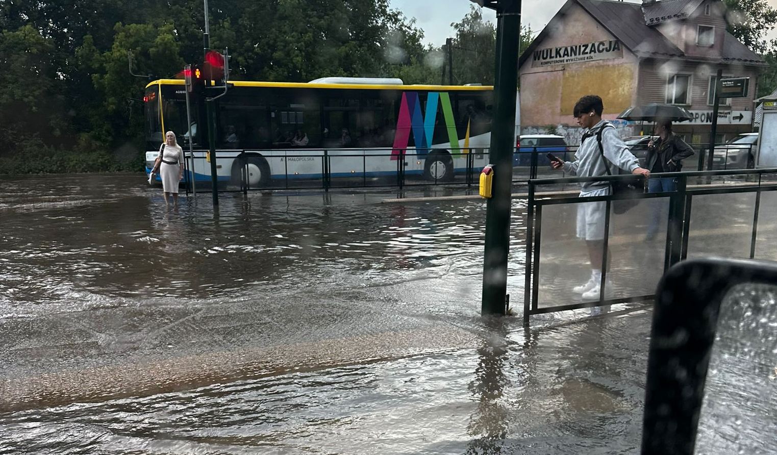 Kraków przygotowuje się na nawałnice. istotny apel do mieszkańców