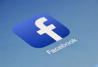 "Facebook"