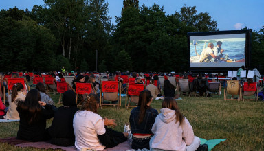 "Kino plenerowe przed TAURON Areną Kraków"