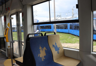 "Wnętrze tramwaju MPK w Krakowie"