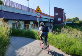 "Przejazd dla rowerzystów pod tamą w Krakowie"