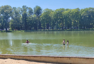 "Kąpiel w zalewie nowohuckim"
