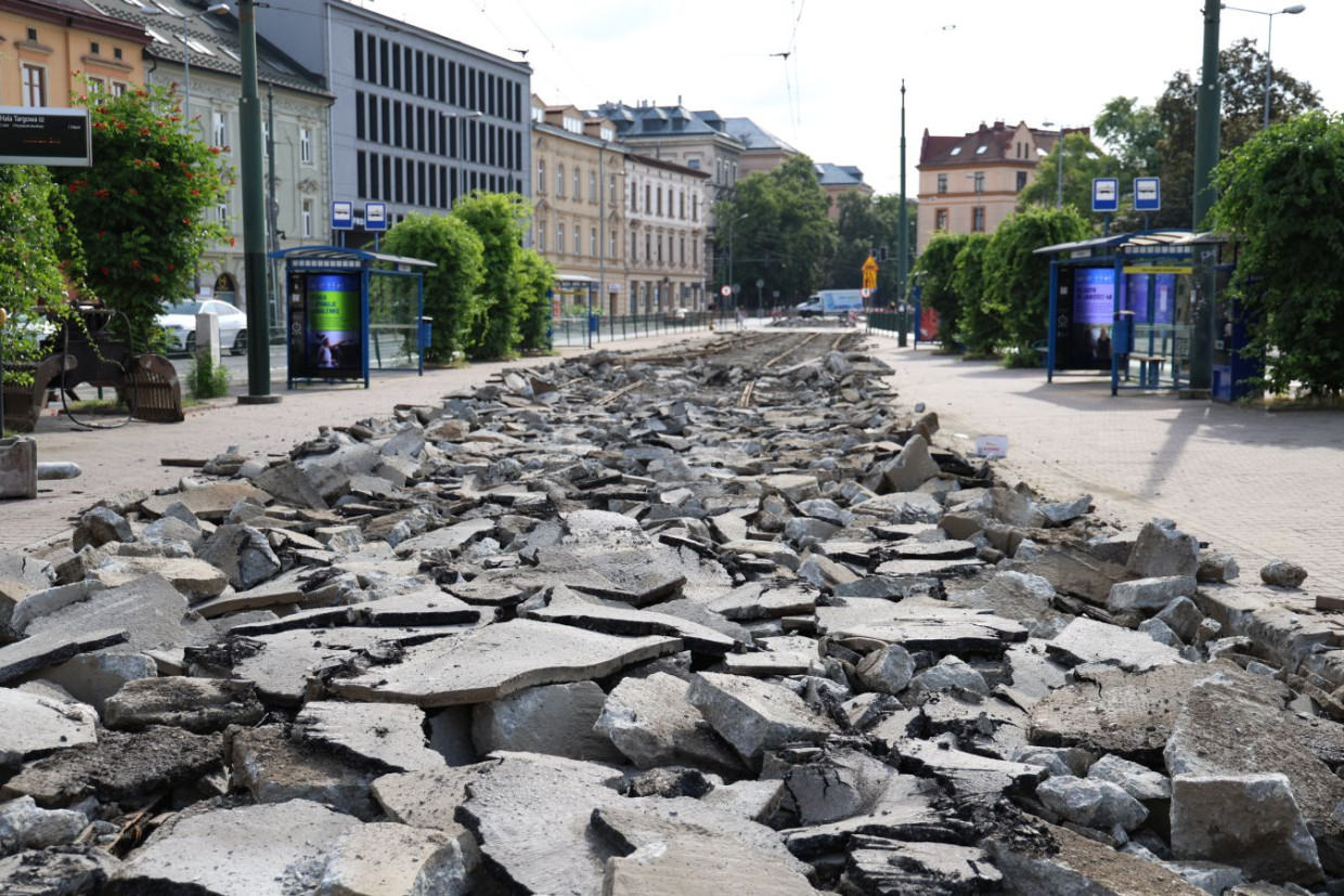 Więcej zieleni na przystanku przy Hali Targowej. Mogą pojawić się drzewa