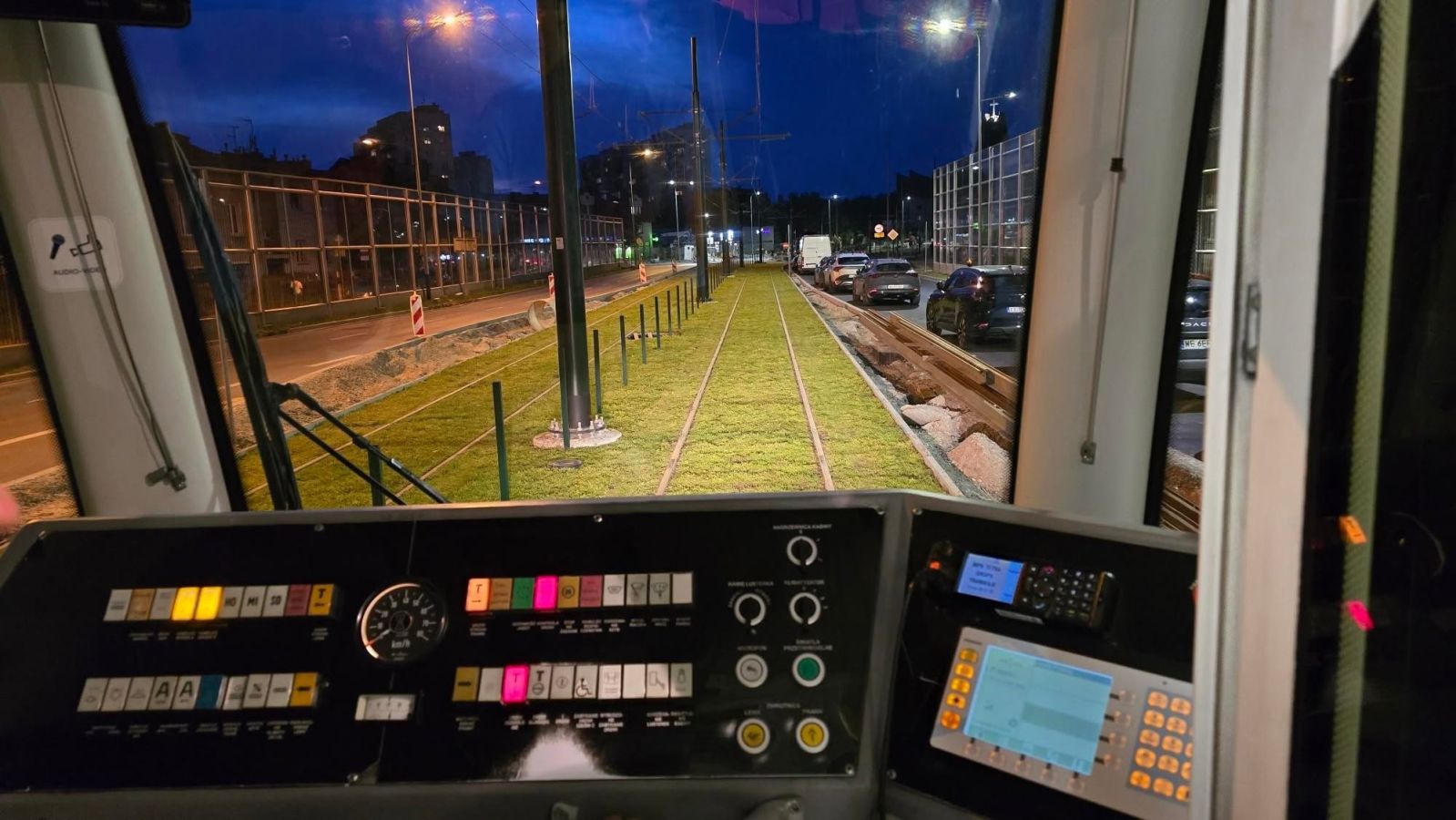 Tramwaj wjechał na nowe torowisko. istotny moment budowy linii do Mistrzejowic [ZDJĘCIA]