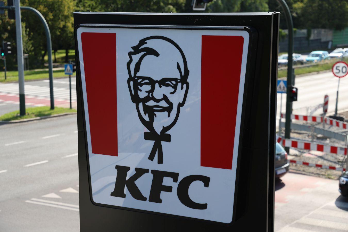 Nowe KFC w Krakowie już działa. Tak wyglądało wielkie otwarcie [ZDJĘCIA]