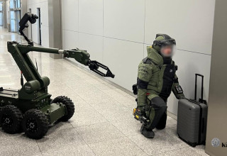 "Walizka pozostawiona na lotnisku w Balicach"