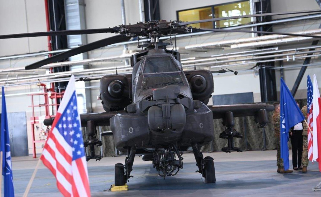 Apache w Krakowie. Będzie można zobaczyć wojskowe śmigłowce z bliska i nie tylko [WSTĘP WOLNY]