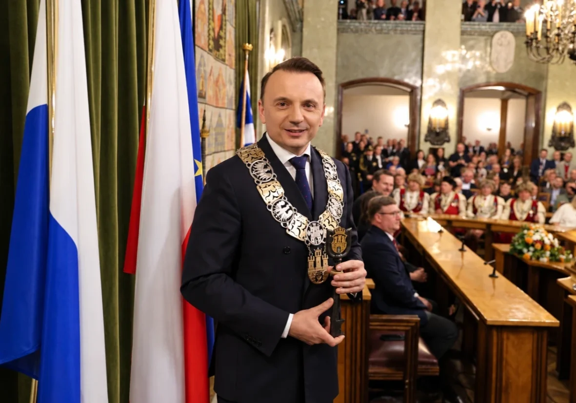 Kolejna osoba straciła stanowisko