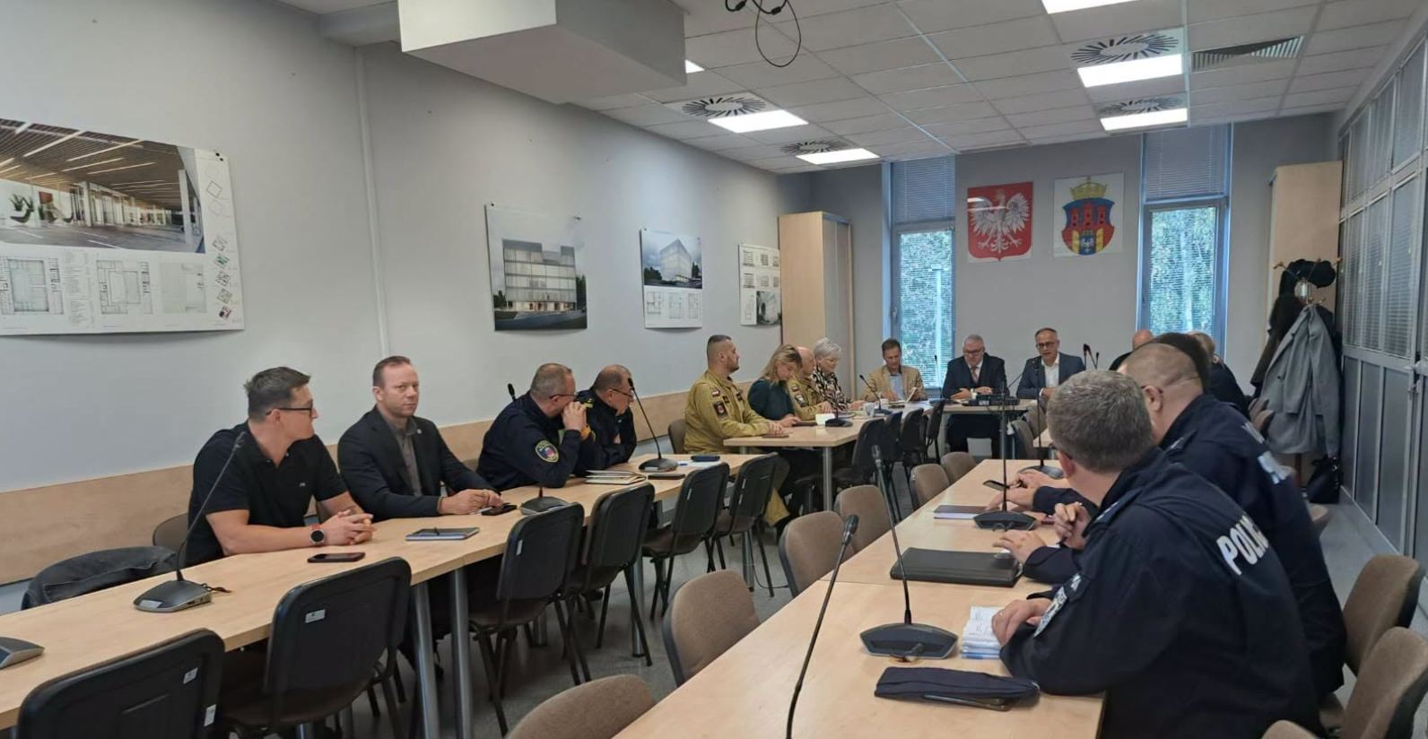 Bezpieczeństwo szkół w Krakowie. Odbyło się posiedzenie Zespołu Zarządzania Kryzysowego